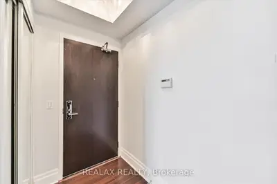 131 Upper Duke Crescent 801, Markham, On L6g 0c9