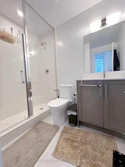 20 Gatineau Drive 207, Vaughan, On L4j 0l2