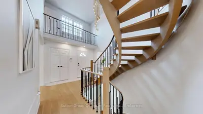 243 Murray Drive, Aurora, On L4g 5x1