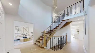 243 Murray Drive, Aurora, On L4g 5x1