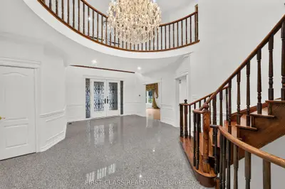 67 Black Walnut Crescent, Richmond Hill, On L4b 3s3