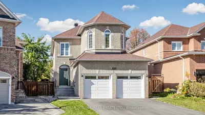 102 Mojave Crescent, Richmond Hill, On L4s 1r8