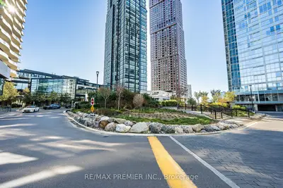 2908 Highway 7 Road 1805, Vaughan, On L4k 0k5