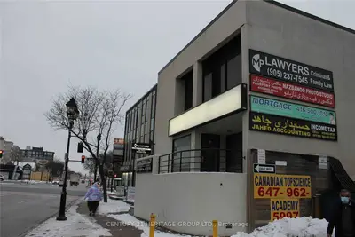 10265 Yonge Street 200, Richmond Hill, On L4c 3b2