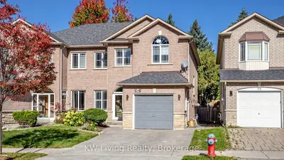 54 Loredana Court, Richmond Hill, On L4c 0p2
