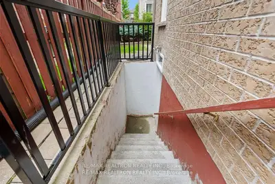 94 Shirrick Dr. Drive, Richmond Hill, On L4e 0b7