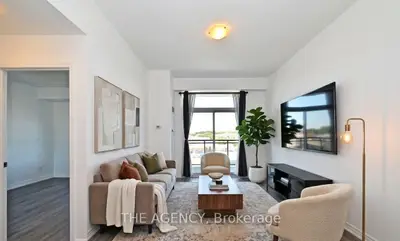 11611 Yonge Street 809, Richmond Hill, On L4e 1g2