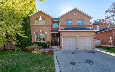 164 Carlyle Crescent, Aurora, On L4g 6p8