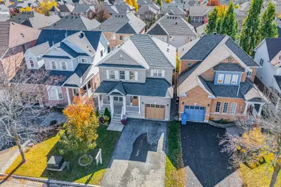 63 Billingham Heights, Aurora, On L4g 7y1