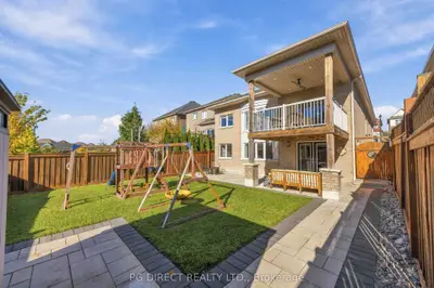 102 Ridge Gate Crescent, East Gwillimbury, On L0g 1m0