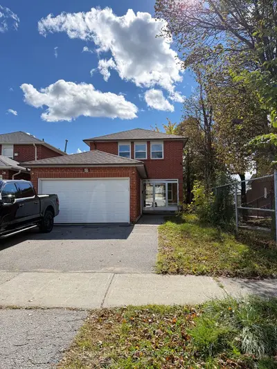 49 Gray Crescent Main And Second, Richmond Hill, On L4c 5v4