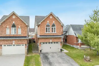1845 Lamstone Street, Innisfil, On L9s 4z8