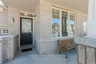 21 Pitney Avenue, Richmond Hill, On L4e 4y6