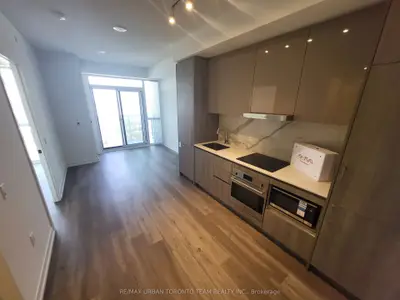 225 Commerce St Street 5910, Vaughan, On L4k 0p9