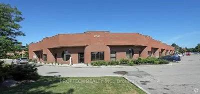 250 Cochrane Drive 6, Markham, On L3r 8e5