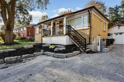 65 Millard Avenue, Newmarket, On L3y 1y7