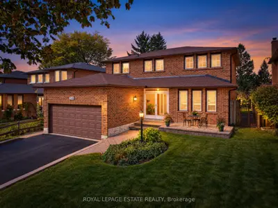268 Fincham Avenue, Markham, On L3p 4e6