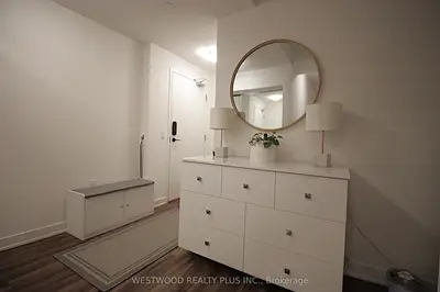 95 Oneida Crescent Lph04, Richmond Hill, On L4b 0h5