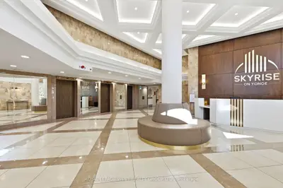 7300 Yonge Street 904, Vaughan, On L4j 7y5