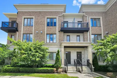 37 Village Parkway, Markham, On L3r 5r8