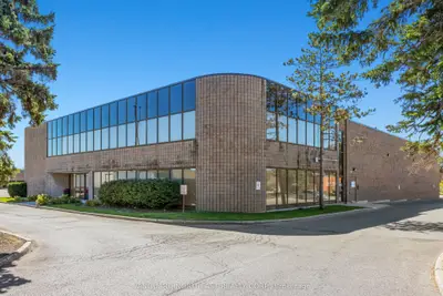 90 Nolan Court 1a, Markham, On L3r 4l9