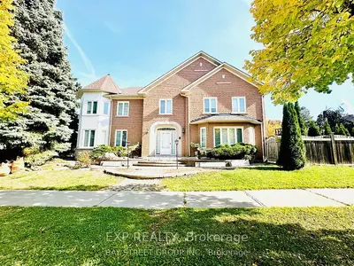 3 Old Park Lane B, Richmond Hill, On L4b 2m5