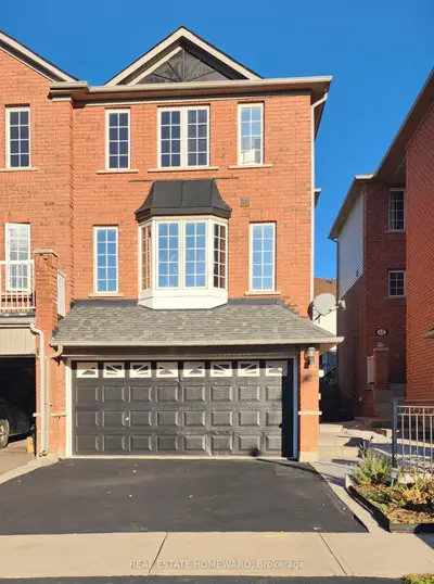 63 Millcliff Circle, Aurora, On L4g 7n9
