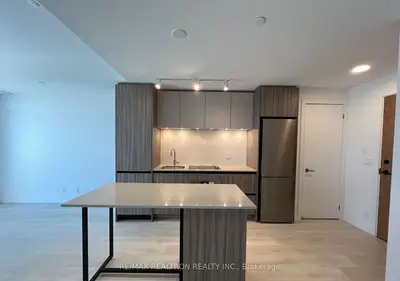 7950 Bathurst Street B-0910, Vaughan, On L4j 0l4