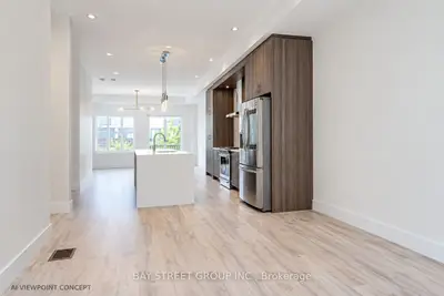 25 Sydney Circle, Vaughan, On L4h 4r2