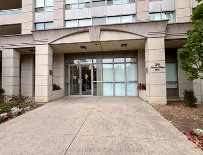 29 Northern Heights Drive 612, Richmond Hill, On L4b 4m4