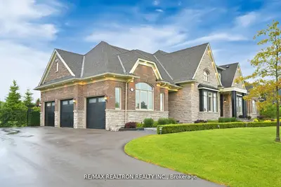15 Pine Vista Avenue, Whitchurch-stouffville, On L4a 1r9