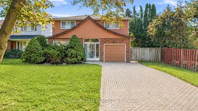 33 Coral Harbour Crescent, Markham, On L3t 2z8