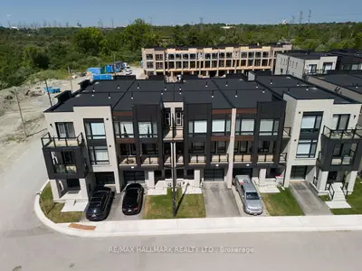 12 Dandara Gate, Vaughan, On L4l 1v8