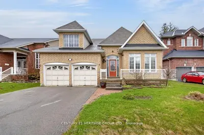 136 Riveredge Drive, Georgina, On L4p 2p3