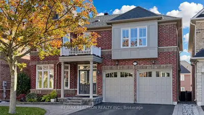 15 Edward Roberts Drive, Markham, On L6c 0e2