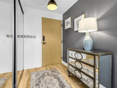 333 Sunseeker Avenue 610, Innisfil, On L9s 0r6