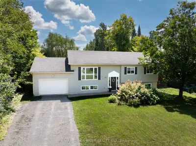 33 Creek Drive, Georgina, On L0e 1n0