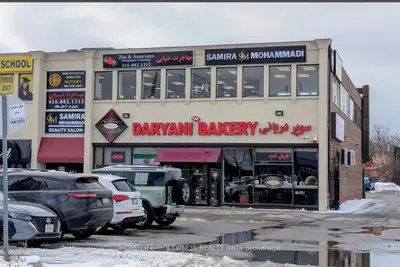 10670 Yonge Street W, Richmond Hill, On L4c 3c9