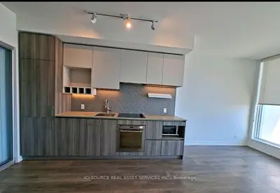 5 Buttermill Avenue 5207, Vaughan, On L4k 0j5