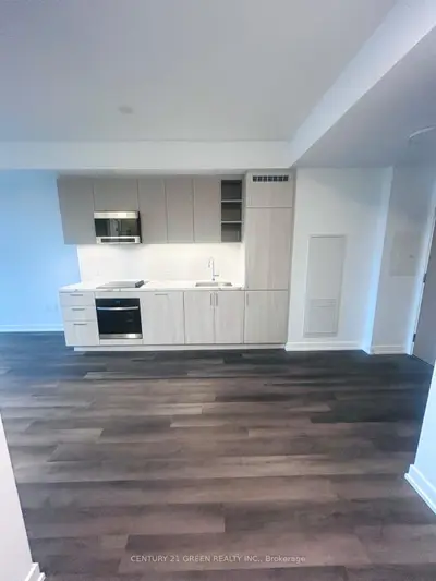 5 Meadowdale Road 1609, Vaughan, On L4k 0c7