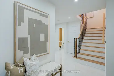131 Giotto Crescent, Vaughan, On L6a 3n7