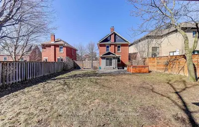 8243 Kipling Avenue, Vaughan, On L4l 2a5