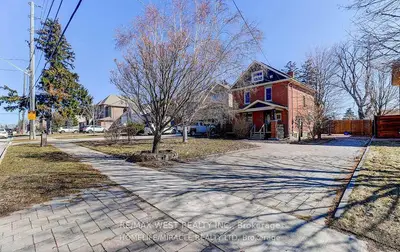 8243 Kipling Avenue, Vaughan, On L4l 2a5