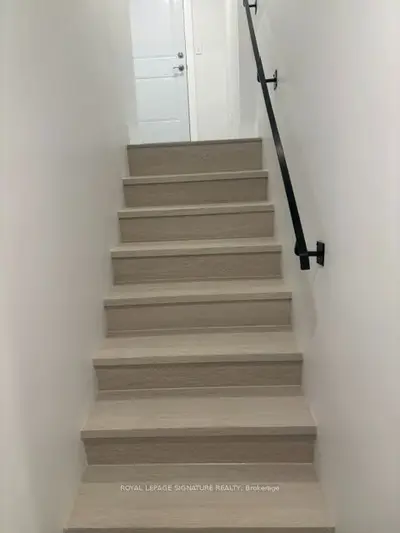 5 Spring Town Road, Vaughan, On L4l 8g2