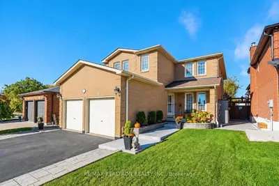 12 Fifefield Drive, Vaughan, On L6a 1j4