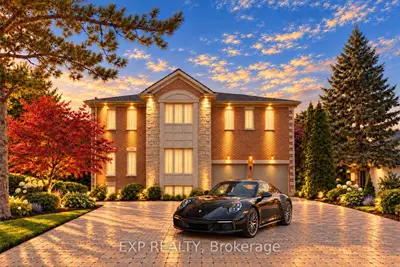 2 Shallmar Gardens, Richmond Hill, On L4b 3g4