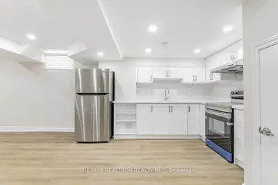 103 Beverley Glen Boulevard, Vaughan, On L4j 7v2