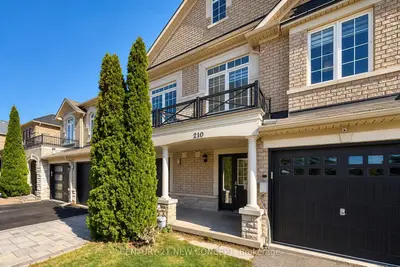 210 Lauderdale Drive, Vaughan, On L6a 0s4
