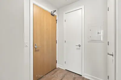 5 Meadowdale Road 2611, Vaughan, On L4k 0c7