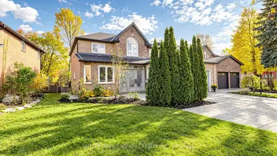 104 Topham Crescent, Richmond Hill, On L4c 9e7